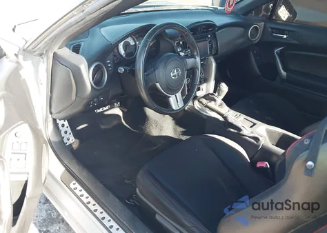 2013 Scion Fr-S 10 Series from USA, damaged, VIN JF1ZNAA18D2732463